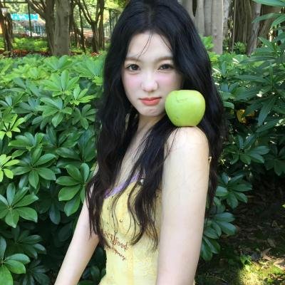 港口的日本姑娘